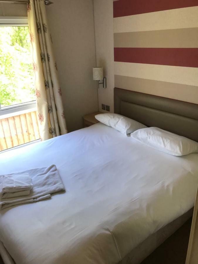 Castle Brake Holiday Park Exeter Exterior photo